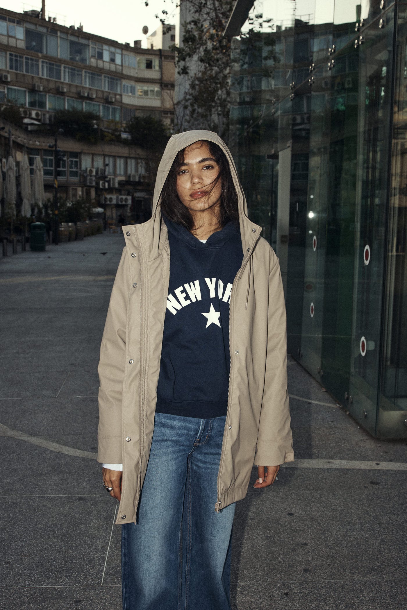 Rubberized raincoat in Taupe