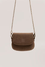Studs bag in Clay