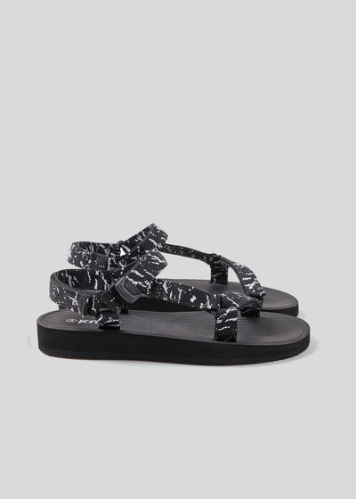 Black/white sandals