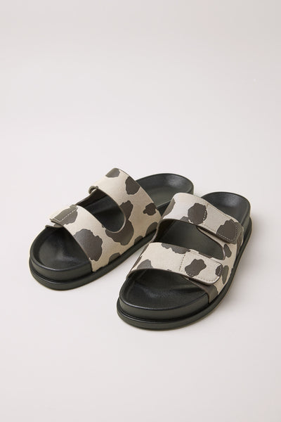 Two strap slides Cow print