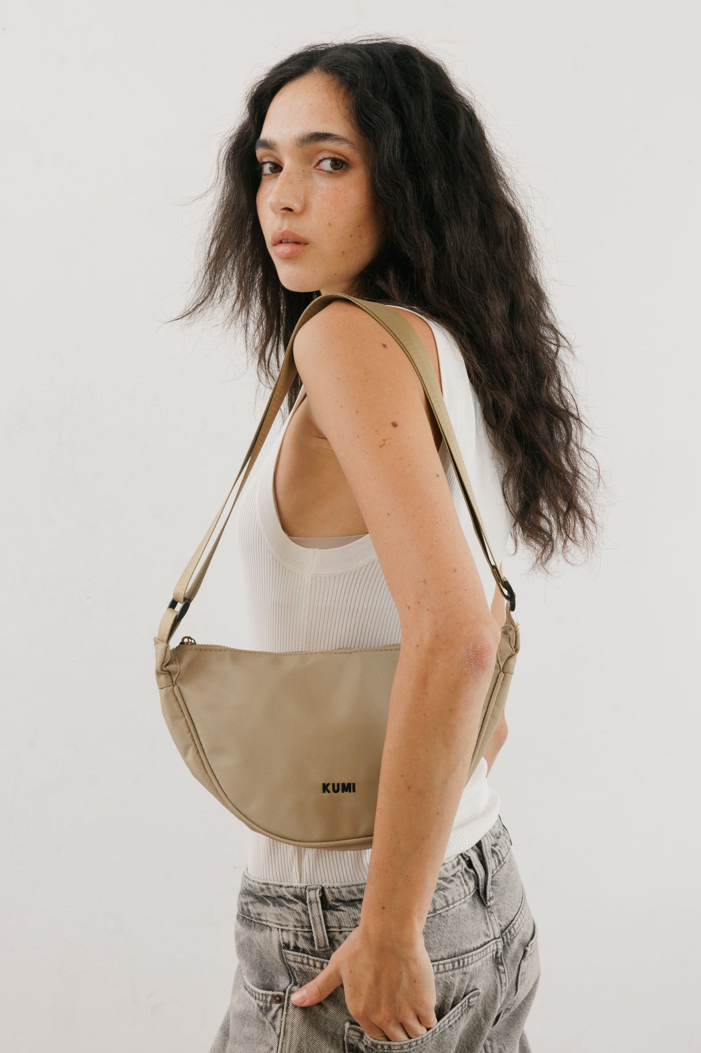 Latte crossbody bag